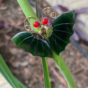 Jade butterfly brochure/pin. Jade and red coral 8 grams 40x22mm